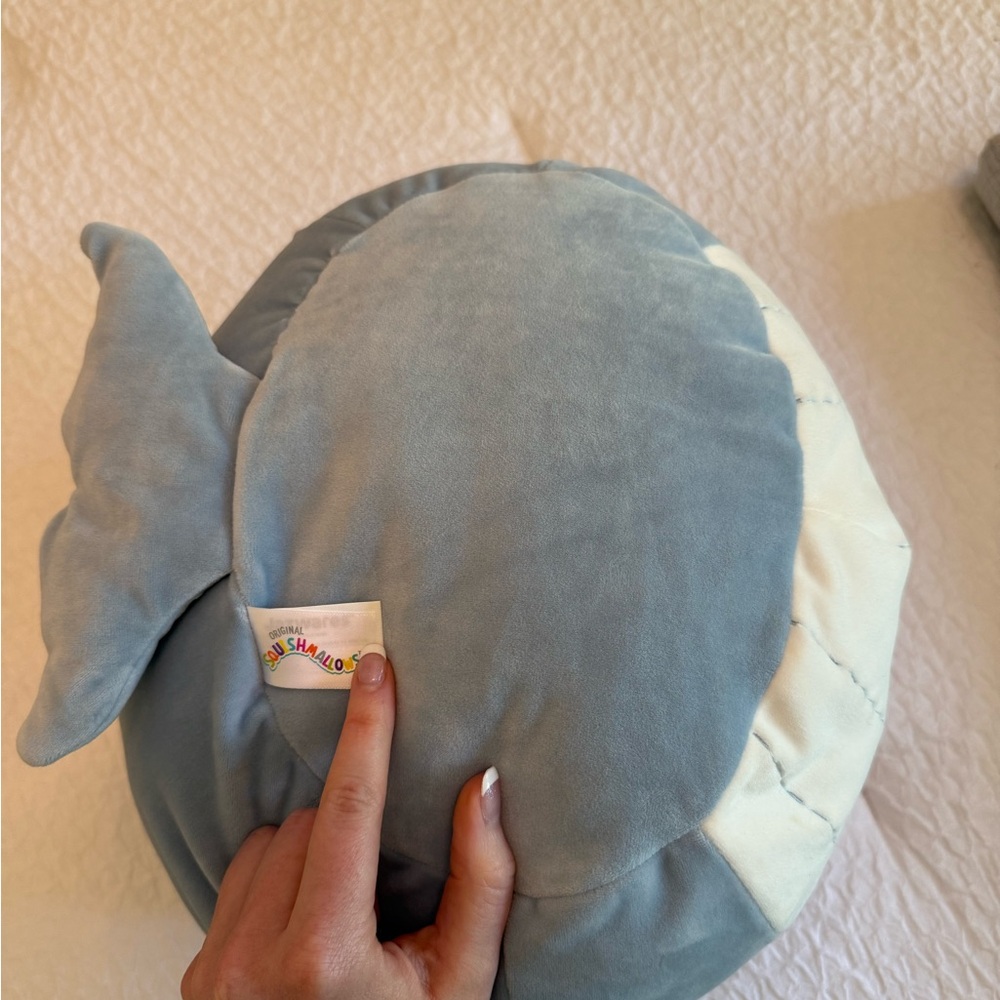 Samir the Whale Squishmallow – 14” Valentine’s Day Edition (S14 #919-8) - Picture 5 of 10